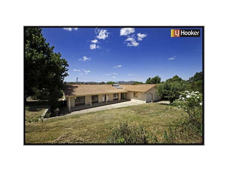 27 Clive Steele Avenue, Monash ACT 2904