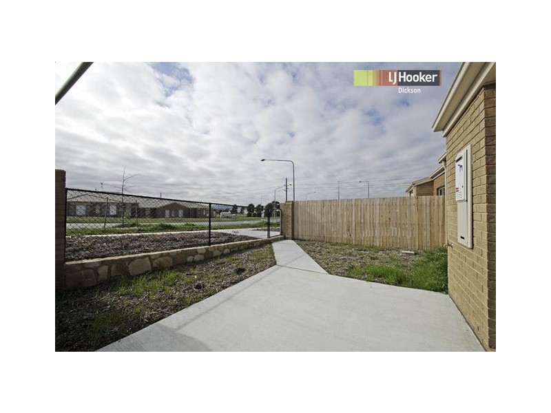 12/7 Loveday Crescent, Casey ACT 2913