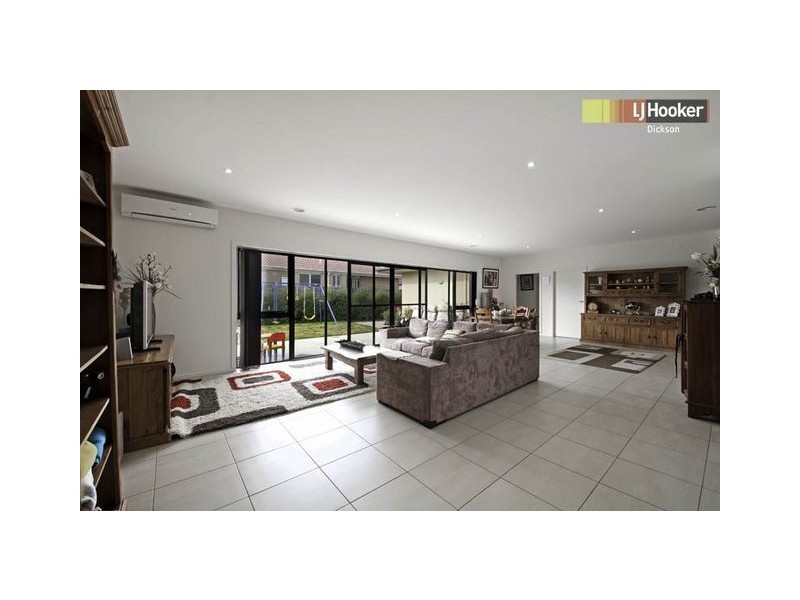 21 Nancy Cato Street, Franklin ACT 2913