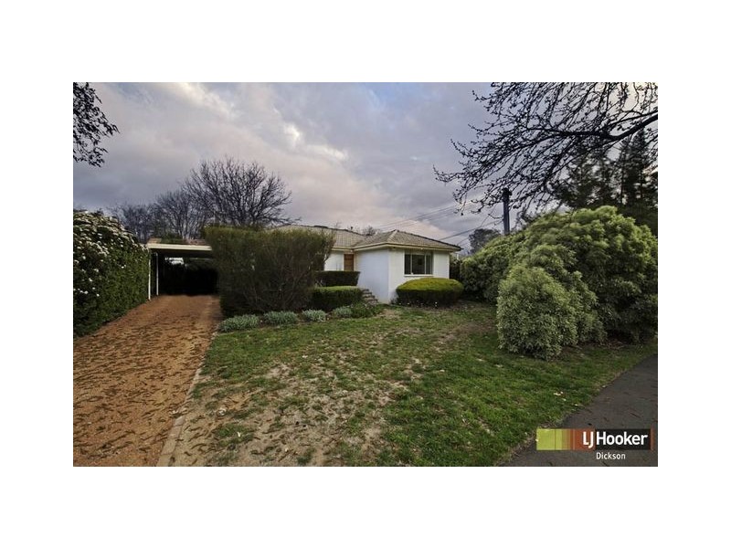 111 Madigan Street, Hackett ACT 2602