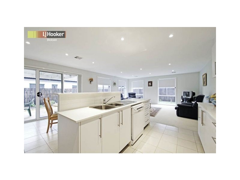 18 Clendinnen Street, Dunlop ACT 2615