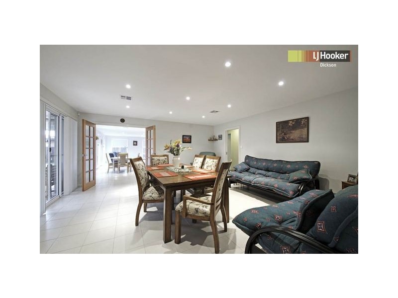 18 Clendinnen Street, Dunlop ACT 2615
