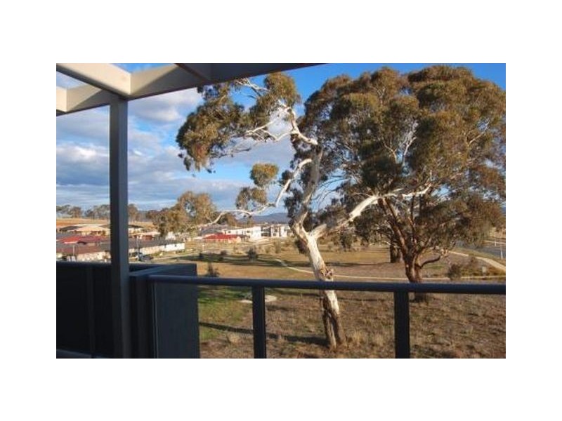 8/75 Elizabeth Jolly Crescent, Franklin ACT 2913