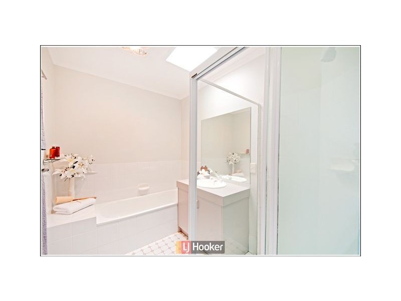 25/17 Fernyhough Crescent, Lyneham ACT 2602