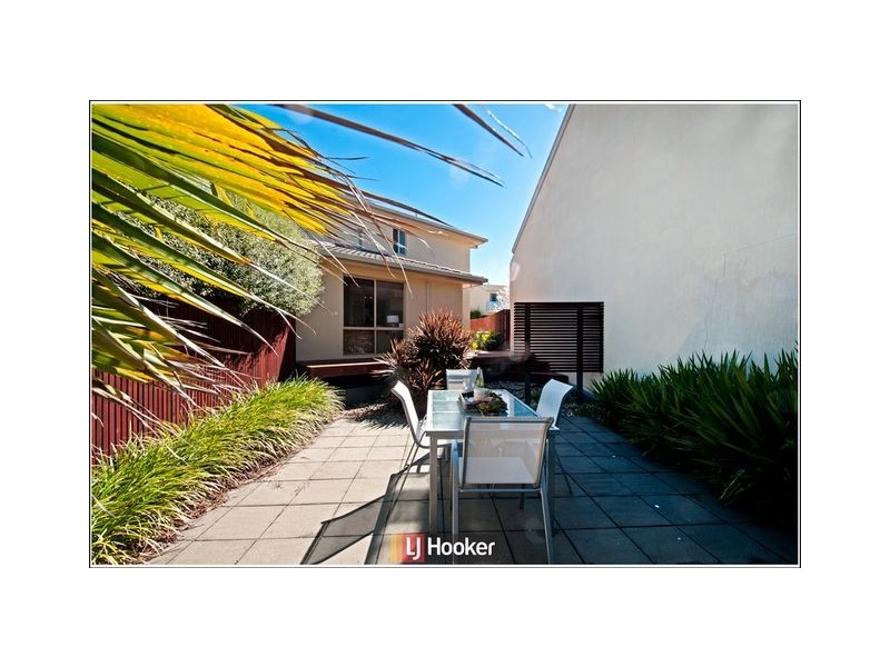25/17 Fernyhough Crescent, Lyneham ACT 2602
