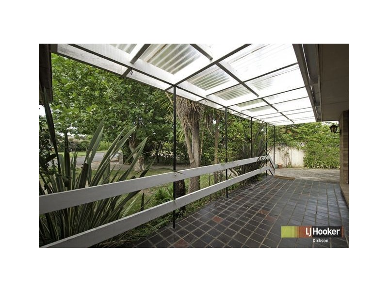 9 Becker Place, Downer ACT 2602