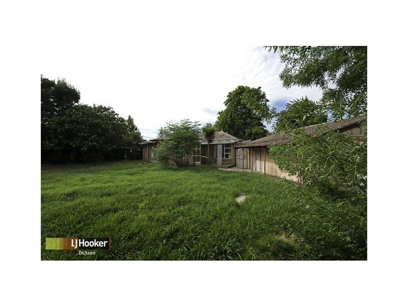 9 Becker Place, Downer ACT 2602