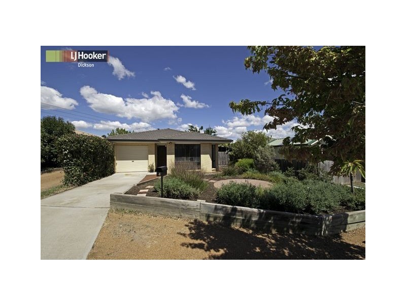 4 Pearcey Place, Dunlop ACT 2615