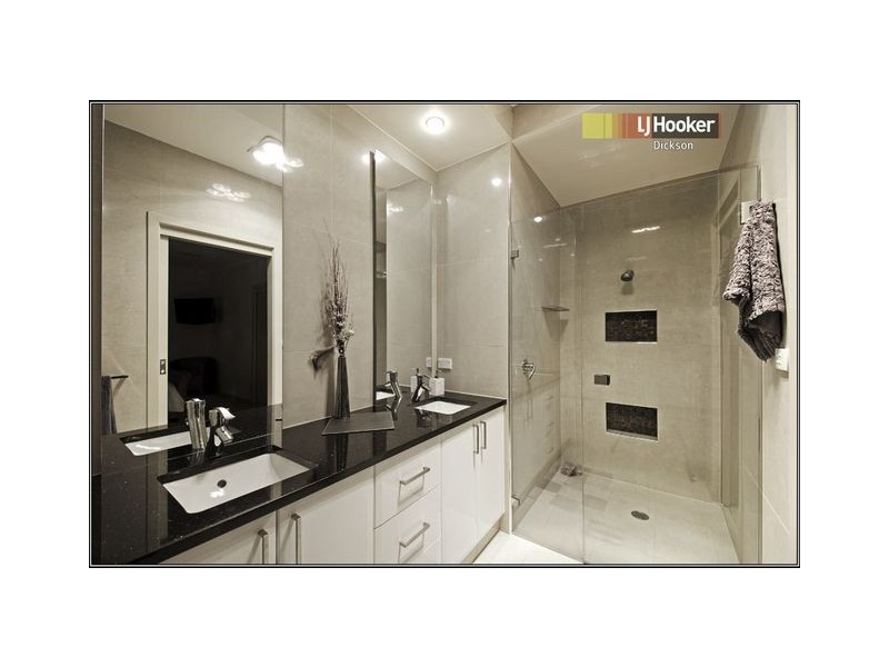 46 Dumaresq Street, Dickson ACT 2602