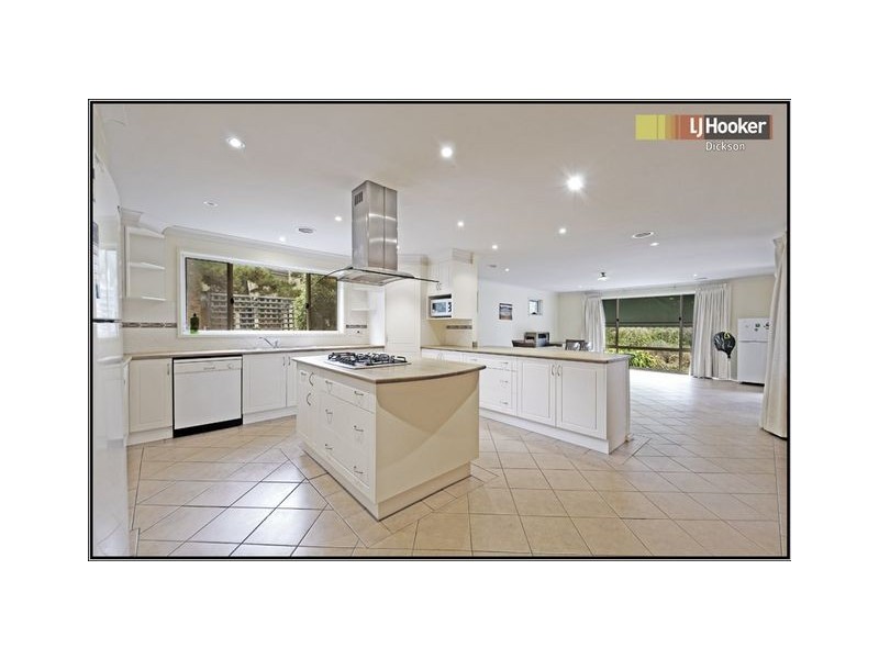176 Captain Cook Crescent, Narrabundah ACT 2604