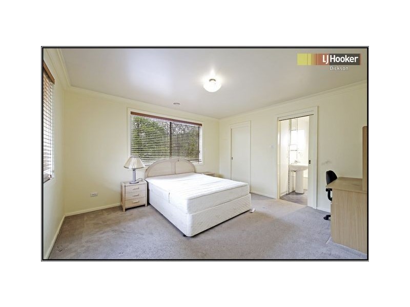 176 Captain Cook Crescent, Narrabundah ACT 2604