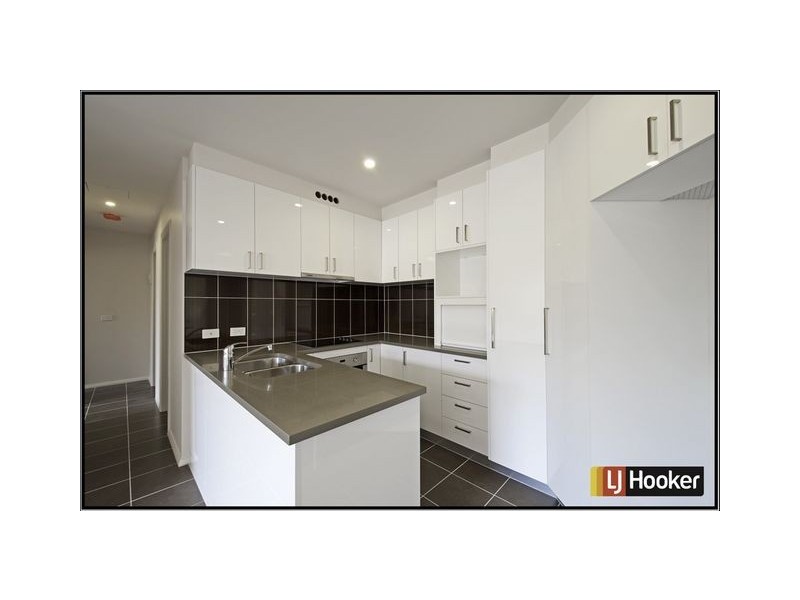 12/18 De Burgh Street, Lyneham ACT 2602
