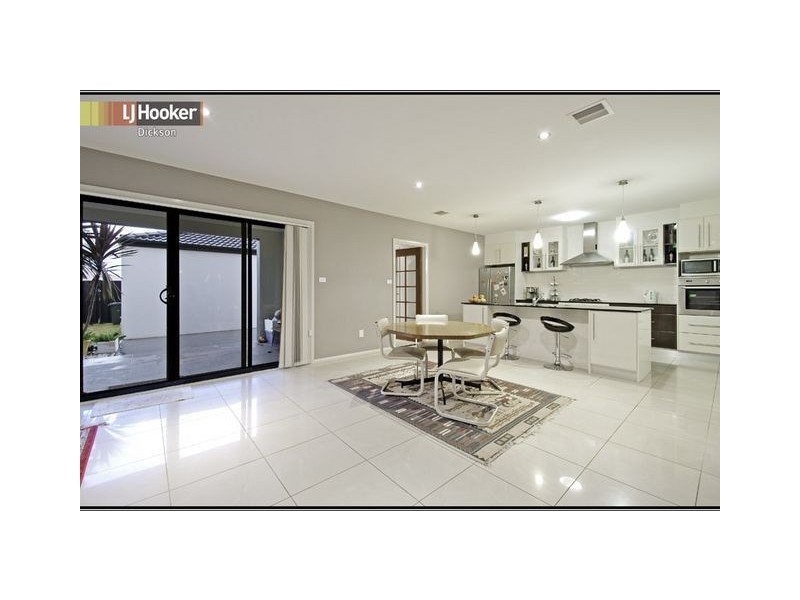 356 Anthony Rolfe Avenue, Harrison ACT 2914