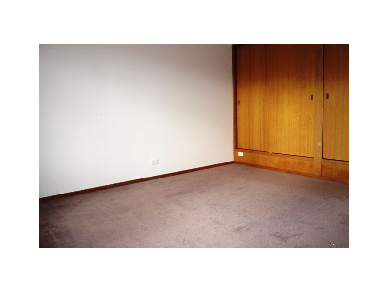 2/8 Richards street, Hackett ACT 2602