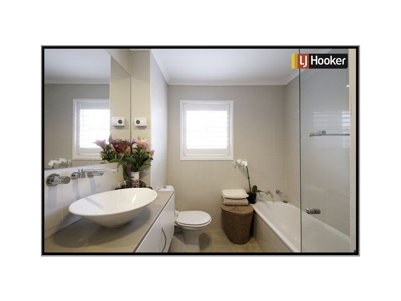 1 Madigan Street, Hackett ACT 2602