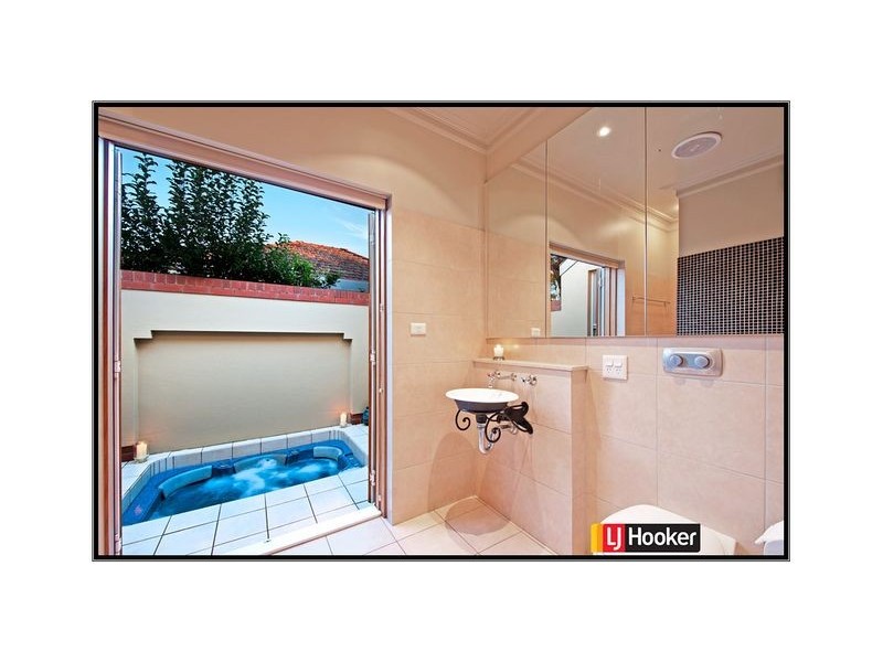 2/70 Limestone Avenue, Ainslie ACT 2602