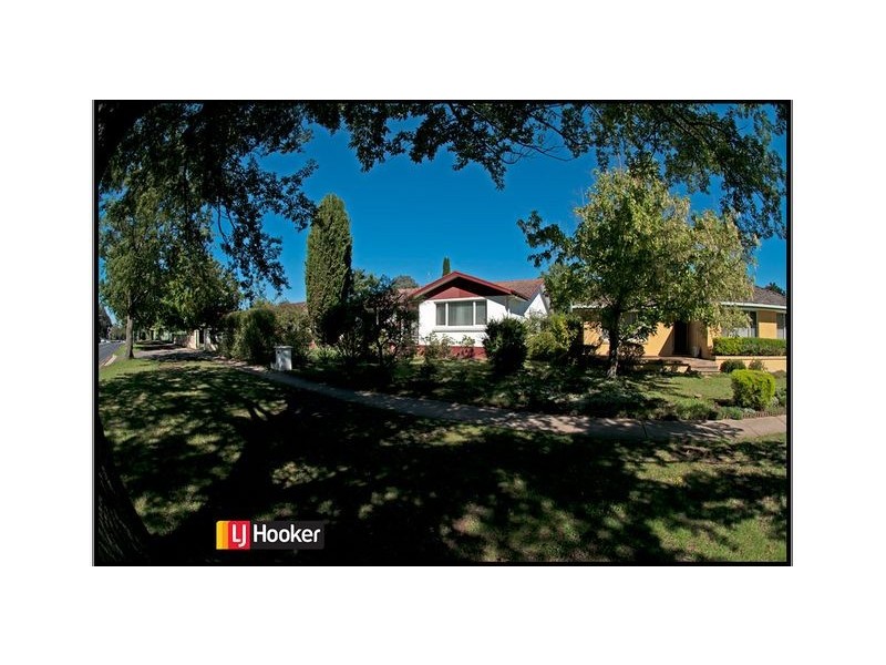 5 Majura Avenue, Dickson ACT 2602