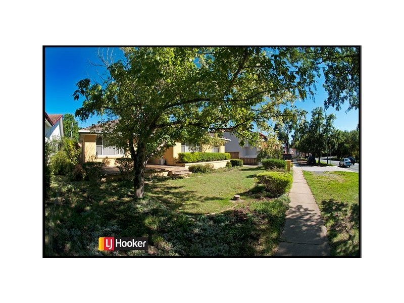 5 Majura Avenue, Dickson ACT 2602