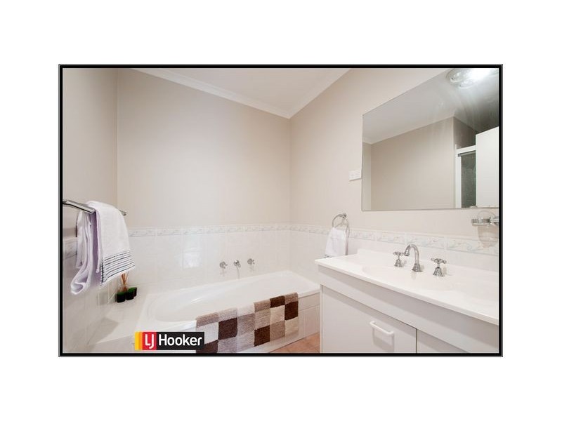 15 Deumonga Court, Ngunnawal ACT 2913