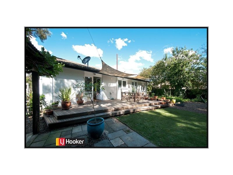 13 Banfield Street, Downer ACT 2602