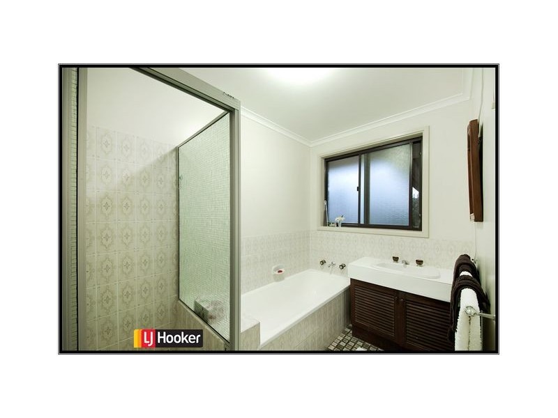 14 Moor Place, Evatt ACT 2617