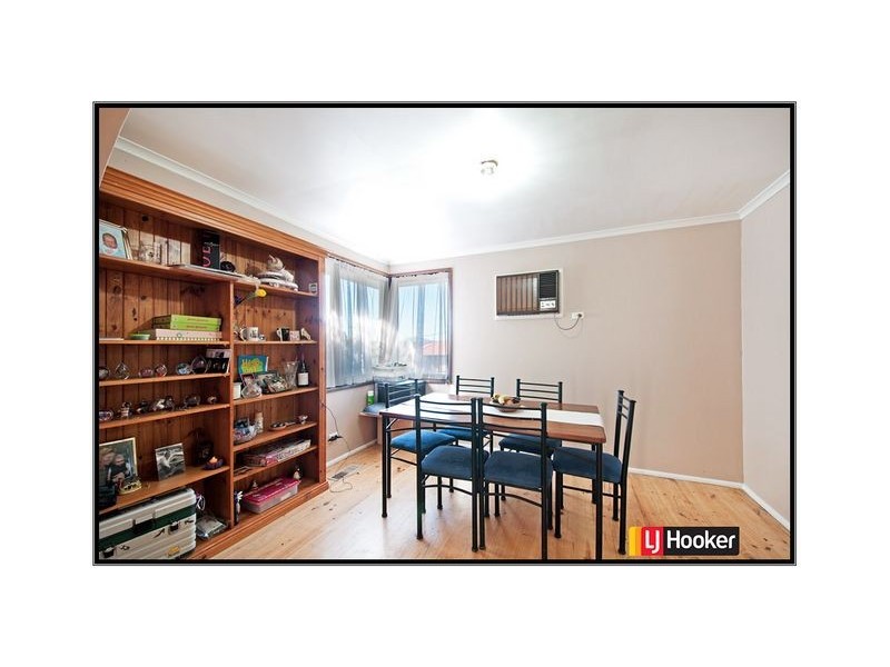 8 & 8a Cumpston Place, Macgregor ACT 2615