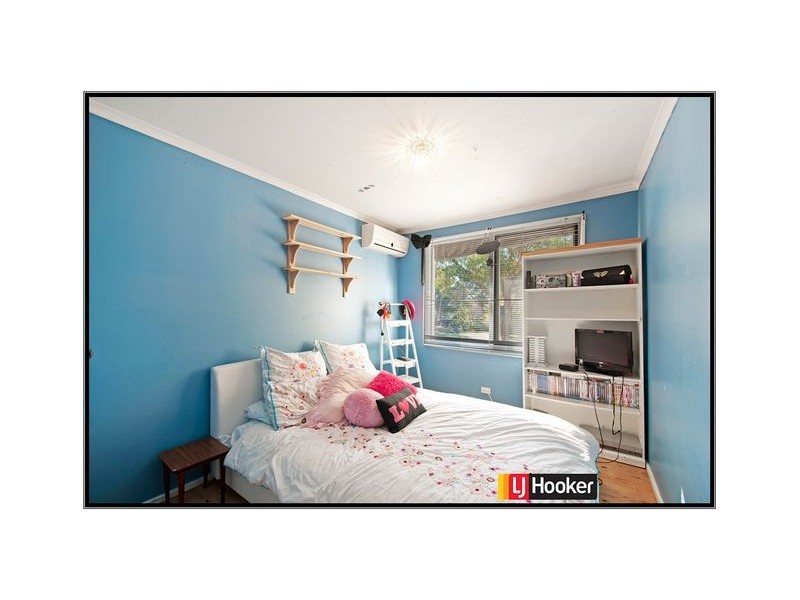 8 & 8a Cumpston Place, Macgregor ACT 2615