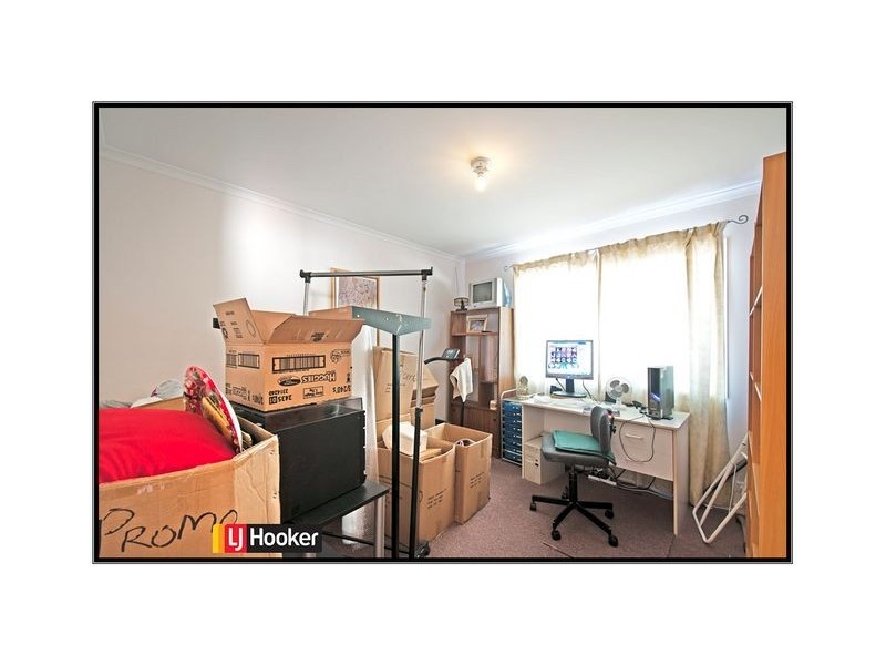 8 & 8a Cumpston Place, Macgregor ACT 2615