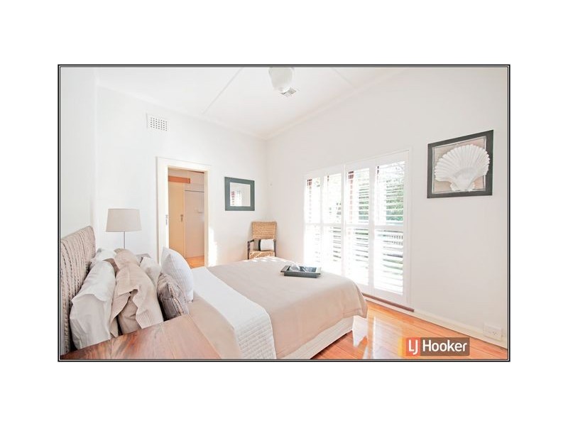 35 Doonkuna Street, Braddon ACT 2612