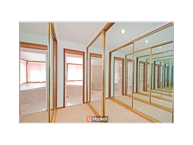 7 Medworth Crescent, Lyneham ACT 2602