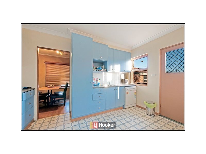 77 Cowper Street, Dickson ACT 2602