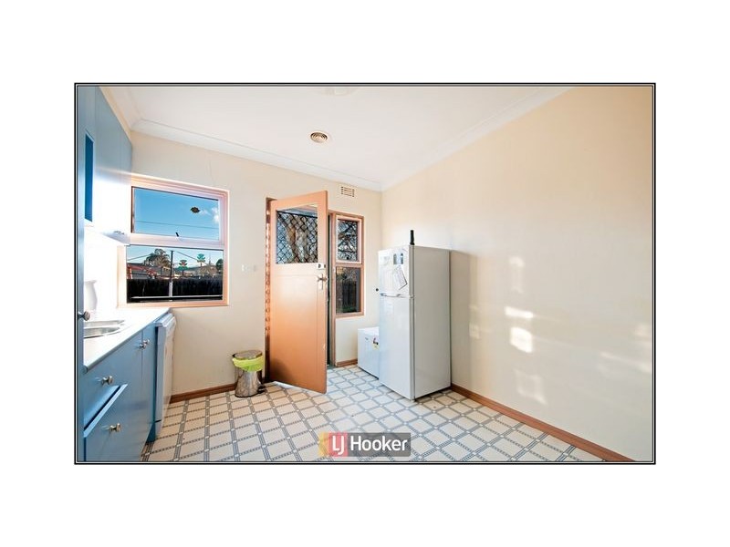 77 Cowper Street, Dickson ACT 2602