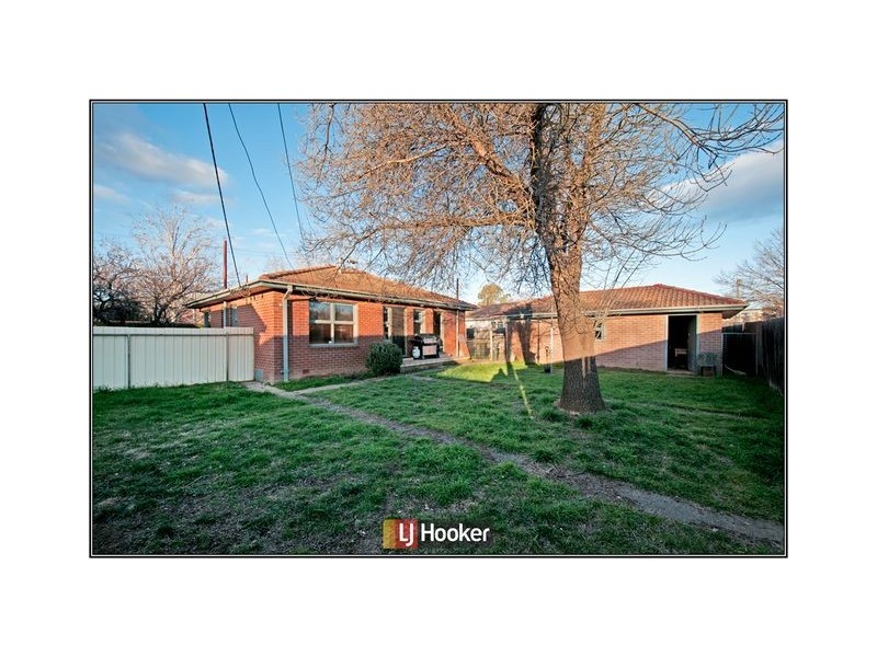 77 Cowper Street, Dickson ACT 2602