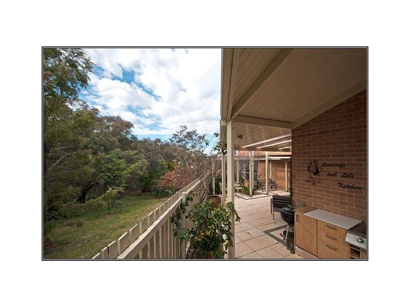 11 Hilton Close, Fadden ACT 2904