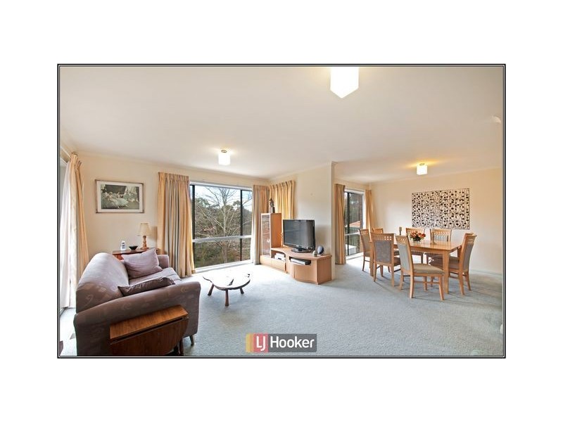 11 Hilton Close, Fadden ACT 2904