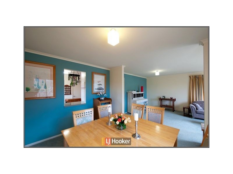 11 Hilton Close, Fadden ACT 2904