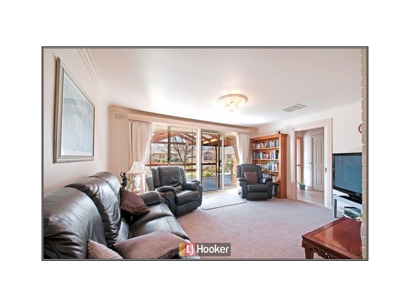 6 Raine Place, Downer ACT 2602