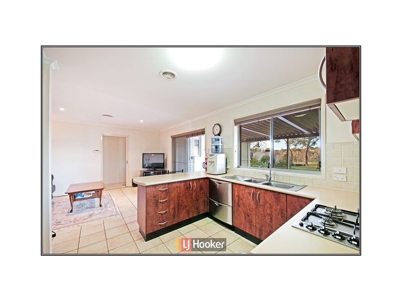 2/15 Rainbow Place, Latham ACT 2615