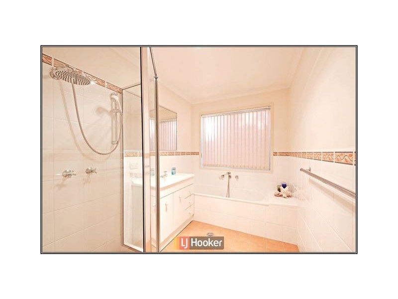 2/15 Rainbow Place, Latham ACT 2615