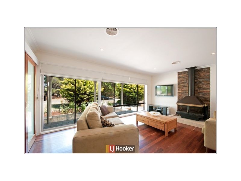 49 Stretton Crescent, Latham ACT 2615