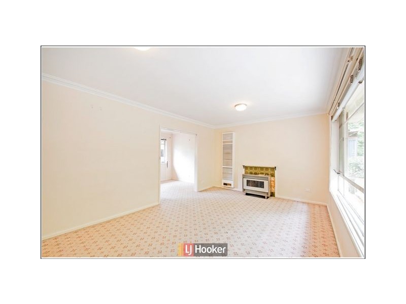 35 Madigan Street, Hackett ACT 2602