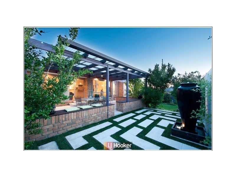 15 Russell Drysdale Crescent, Conder ACT 2906