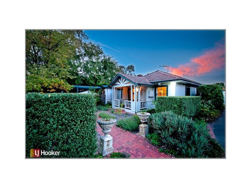 12 Hargraves Crescent, Ainslie ACT 2602