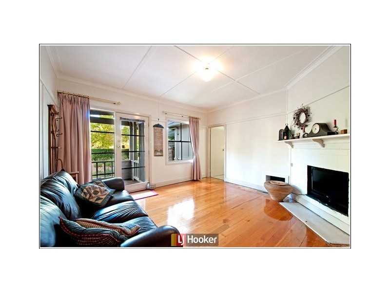 12 Hargraves Crescent, Ainslie ACT 2602