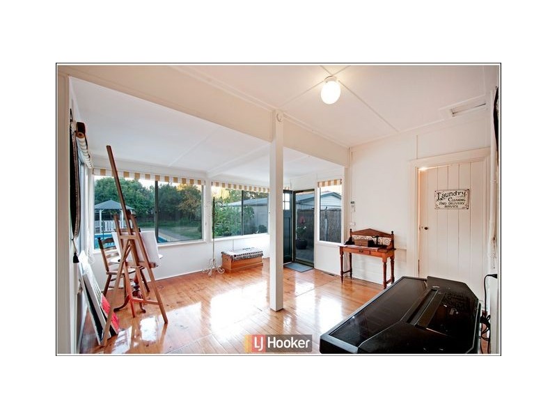 12 Hargraves Crescent, Ainslie ACT 2602