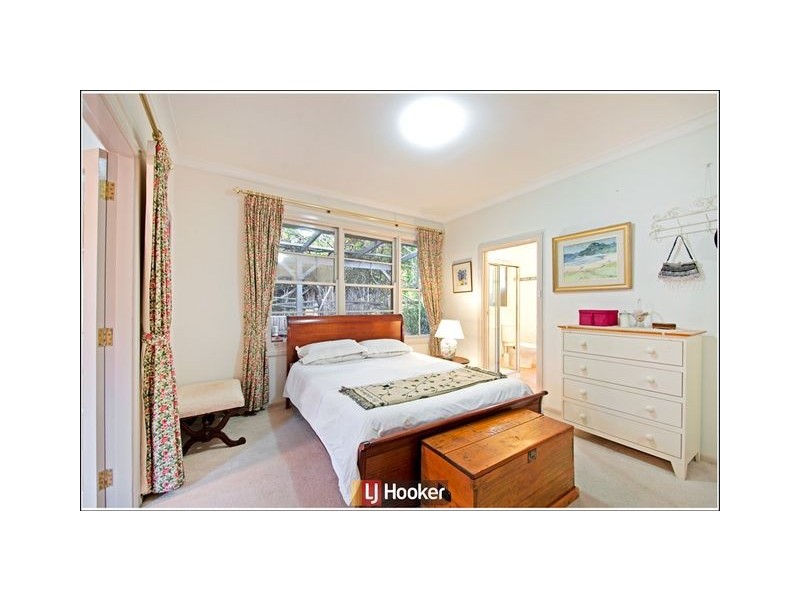 12 Hargraves Crescent, Ainslie ACT 2602