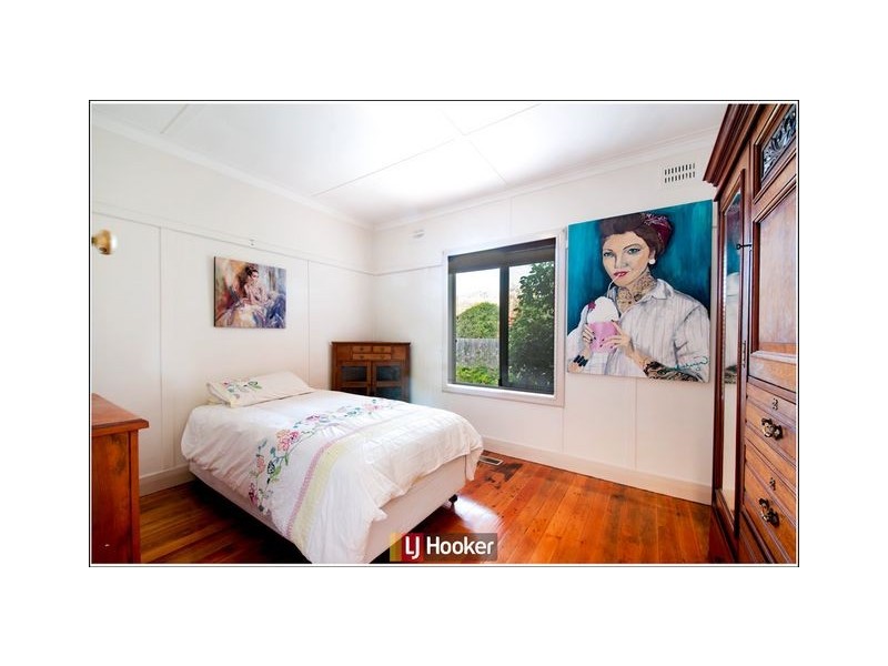 12 Hargraves Crescent, Ainslie ACT 2602