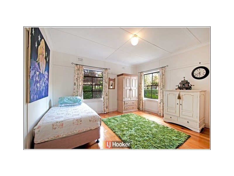 12 Hargraves Crescent, Ainslie ACT 2602