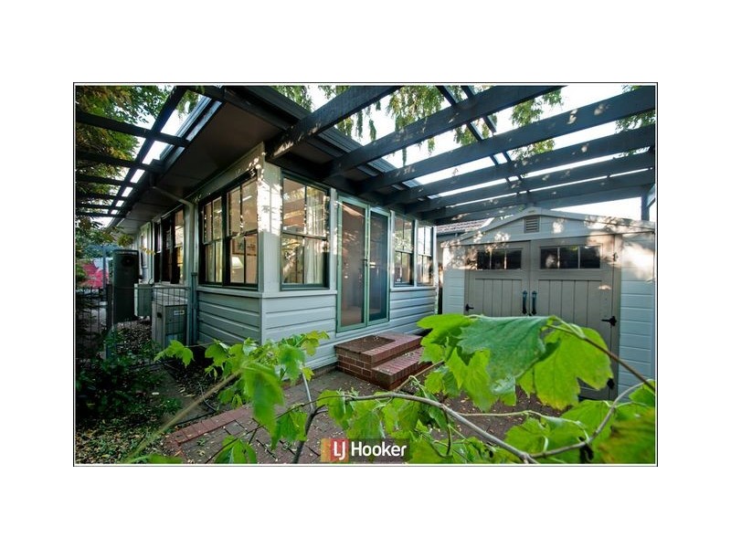 12 Hargraves Crescent, Ainslie ACT 2602