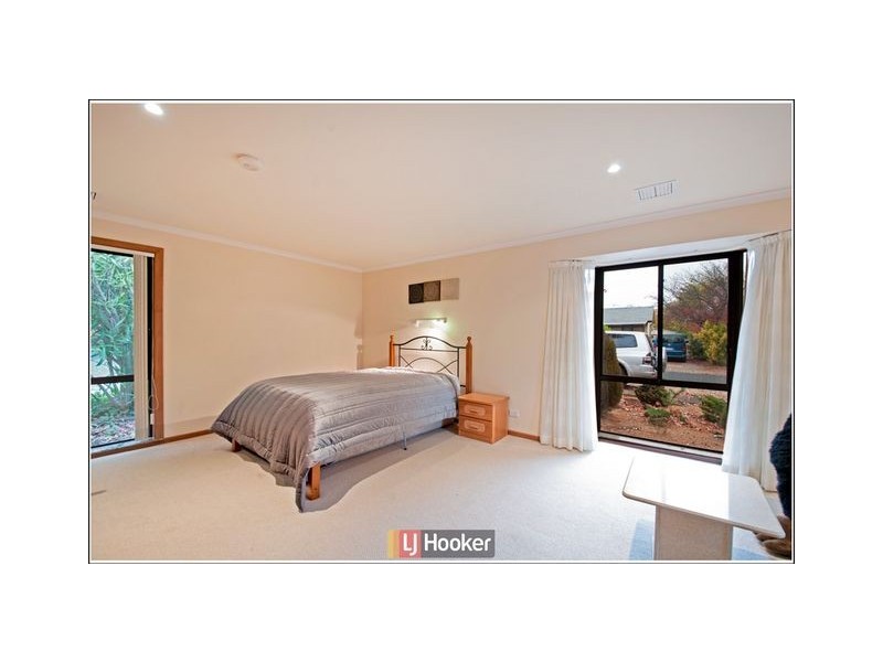 6 Kerferd Street, Watson ACT 2602